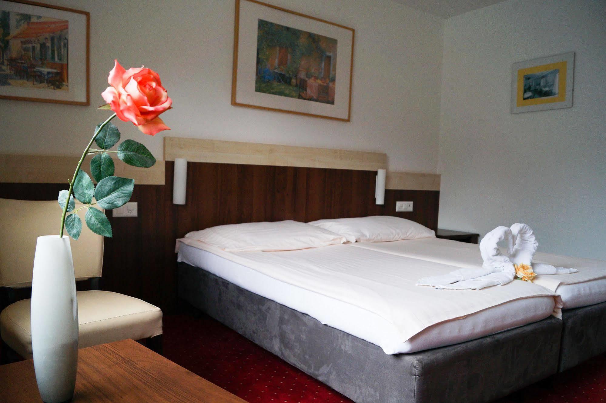 Hotel Tellsplatte Sisikon Εξωτερικό φωτογραφία